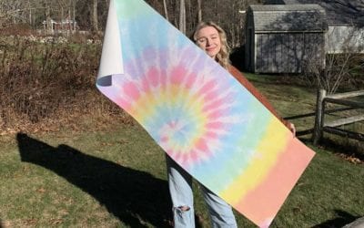 Look what arrived! Our pastel tie dye yoga mat from @urbanoutfitters – Amazing quality and super bright colors!! Find our design on the Urban Outfitters website now 🛍 #urbanoutfitters #yogamat #cybermonday #shop